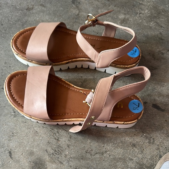 Unisa Pink Sandals with White Soles - Picture 1 of 1